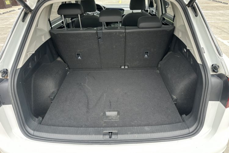 Used Volkswagen Tayron 2022 280TSI Two-Wheel Drive Luxury Smart Connectivity Version Trunk