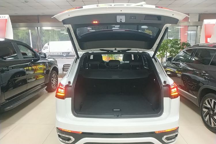 Used Volkswagen Tayron 2022 380TSI Four-Wheel Drive R-Line Connected Version Trunk
