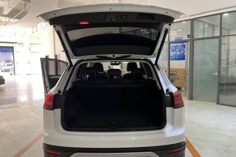 Used Volkswagen Tayron 2022 280TSI Two-Wheel Drive Luxury Smart Connectivity Version Trunk