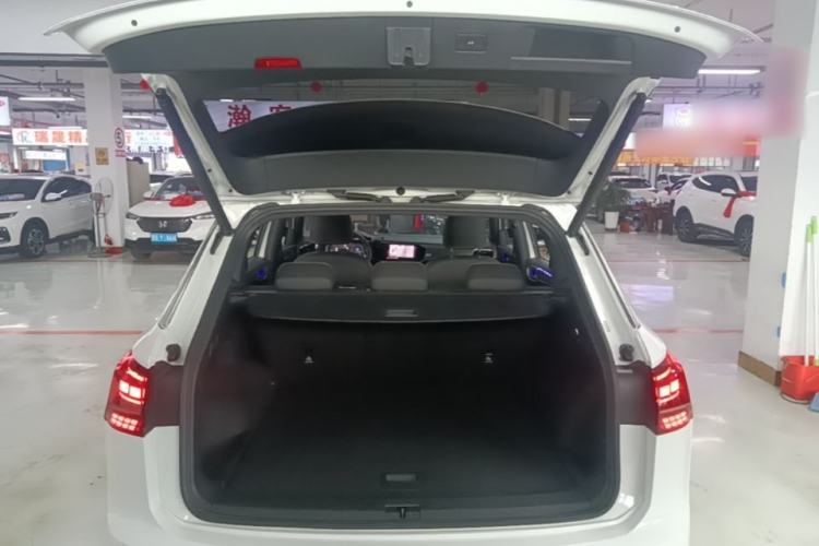 Used Volkswagen Tayron 2022 380TSI Four-Wheel Drive R-Line Connected Version Trunk