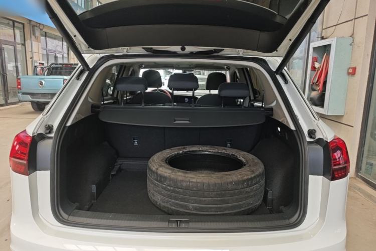 Used Volkswagen Tayron 2022 280TSI Two-Wheel Drive Luxury Smart Connectivity Version Trunk