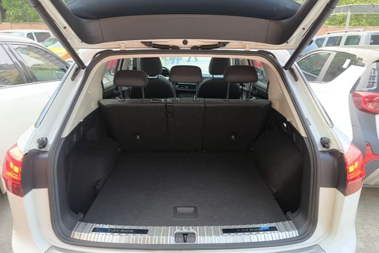 Used Volkswagen Tayron 2022 280TSI Two-Wheel Drive Luxury Smart Connectivity Version Trunk