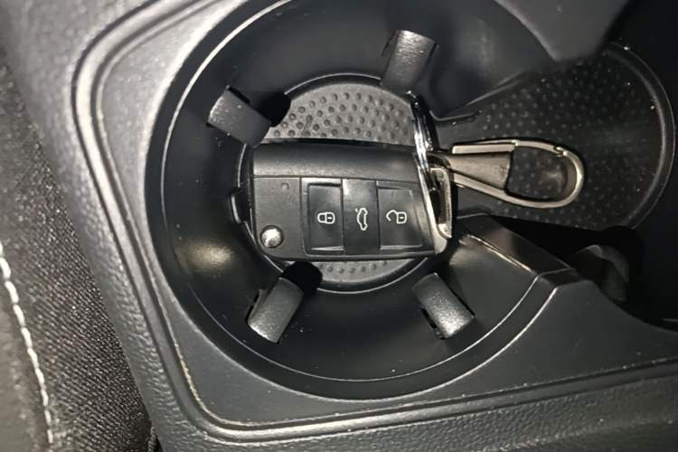 Used Volkswagen Tayron 2022 380TSI Four-Wheel Drive R-Line Connected Version Vehicle Key