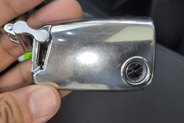 Used Volkswagen Tayron 2022 330TSI Two-Wheel Drive Luxury Smart Connectivity Version Vehicle Key