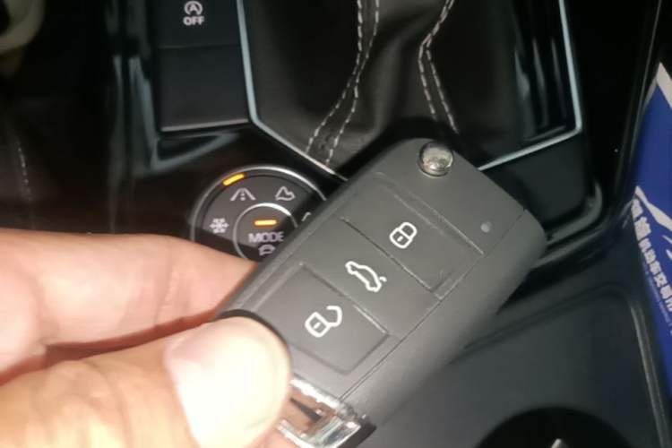 Used Volkswagen Tayron 2022 380TSI Four-Wheel Drive R-Line Connected Version Vehicle Key