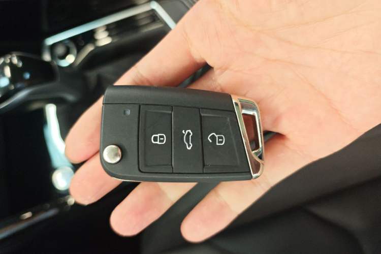 Used Volkswagen Tayron 2022 330TSI Two-Wheel Drive Luxury Connect Plus Version Vehicle Key