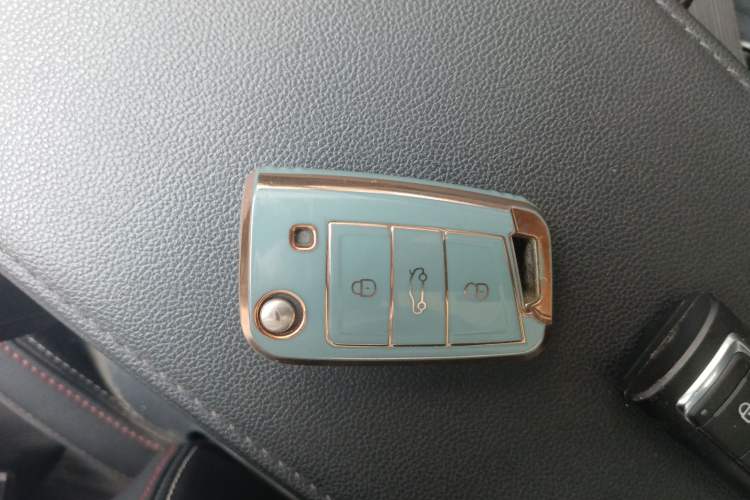Used Volkswagen Tayron 2022 280TSI Two-Wheel Drive Luxury Smart Connectivity Version Vehicle Key