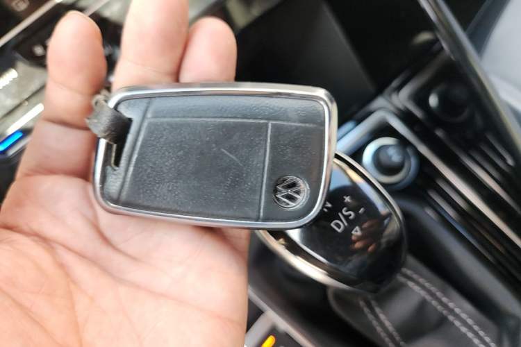Used Volkswagen Tayron 2022 380TSI Four-Wheel Drive R-Line Connected Version Vehicle Key