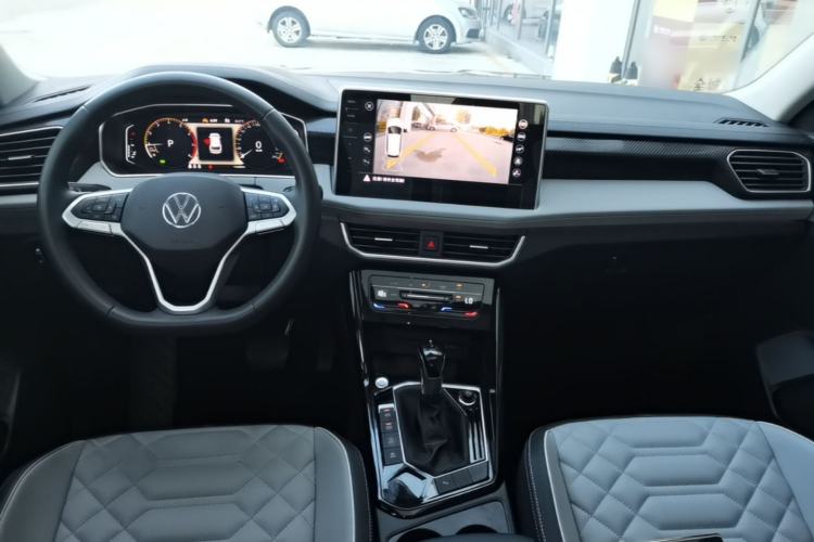 Used Volkswagen Tayron 2023 280TSI Two-Wheel-Drive Luxury Plus Advanced Version Center Console