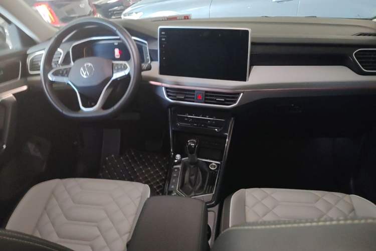 Used Volkswagen Tayron 2023 330TSI Two-Wheel-Drive Luxury Plus Advanced Version Center Console