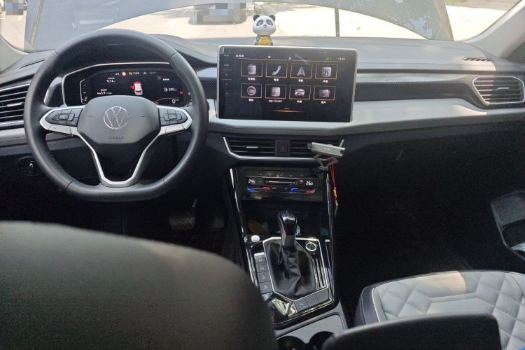 Used Volkswagen Tayron 2023 330TSI Two-Wheel-Drive Luxury Plus Advanced Version Center Console