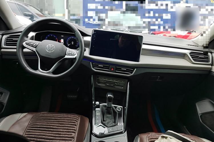 Used Volkswagen Tayron 2023 330TSI Two-Wheel-Drive R-Line High-Energy Version Center Console