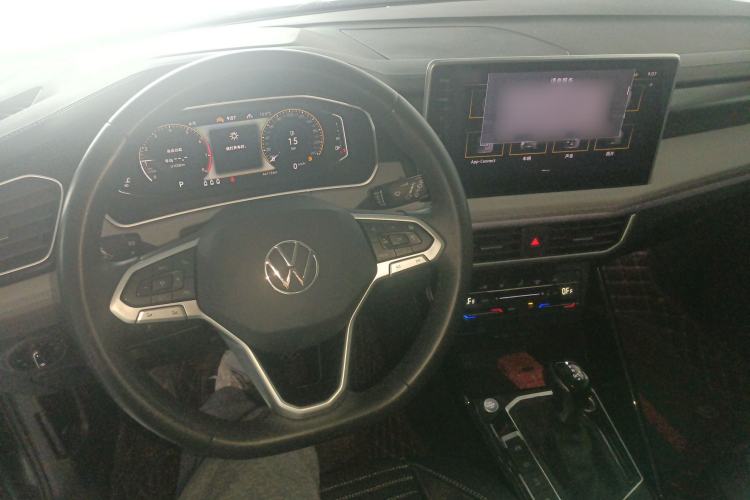 Used Volkswagen Tayron 2023 280TSI Two-Wheel-Drive Luxury Plus Advanced Version Center Console