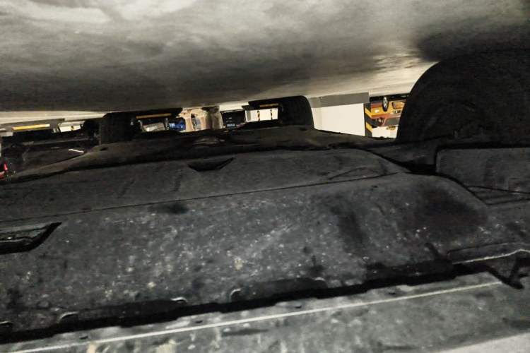 Used Volkswagen Tayron 2023 330TSI Two-Wheel-Drive Luxury Plus Advanced Version Chassis Front