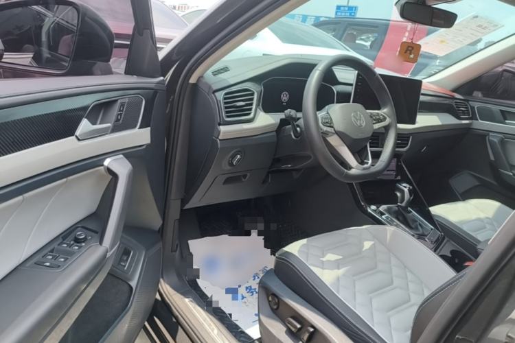 Used Volkswagen Tayron 2023 330TSI Two-Wheel-Drive Luxury Plus Advanced Version Driver Seat