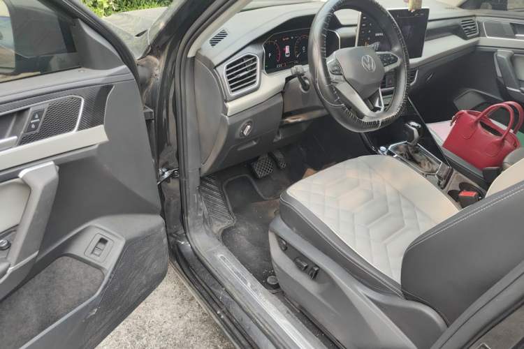 Used Volkswagen Tayron 2023 280TSI Two-Wheel-Drive Luxury Plus Advanced Version Driver Seat
