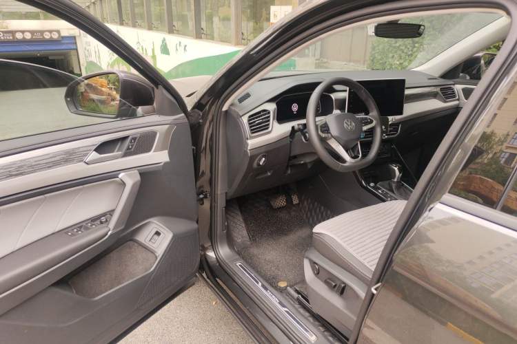 Used Volkswagen Tayron 2023 380TSI Four-Wheel Drive R-Line High-Energy Version Driver Seat
