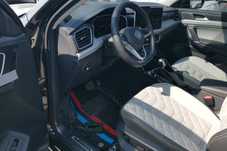 Used Volkswagen Tayron 2023 300TSI Two-Wheel-Drive Luxury Plus Advanced Edition Driver Seat