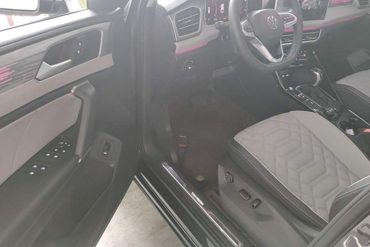 Used Volkswagen Tayron 2023 Revised Version 380TSI All-Wheel Drive R-Line High-Energy Edition Driver Seat
