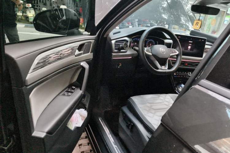 Used Volkswagen Tayron 2023 330TSI Two-Wheel-Drive R-Line High-Energy Version Driver Seat