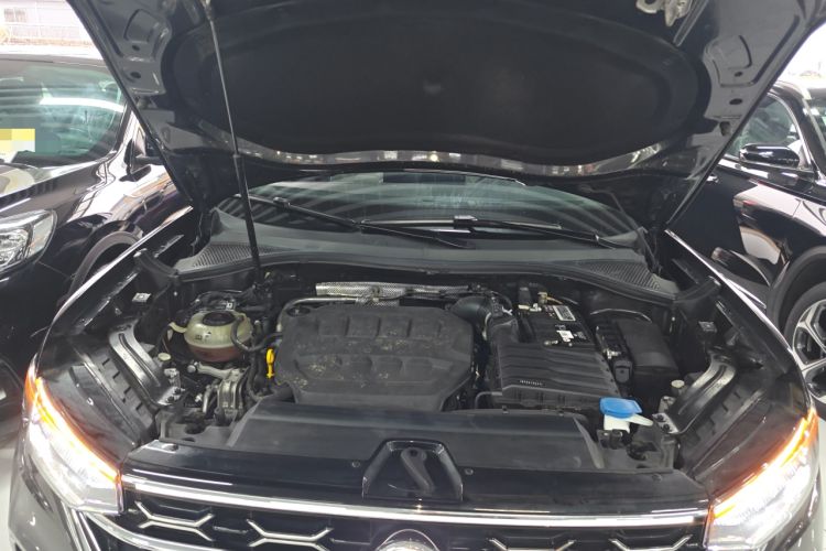 Used Volkswagen Tayron 2023 330TSI Two-Wheel-Drive Luxury Plus Advanced Version Engine Bay