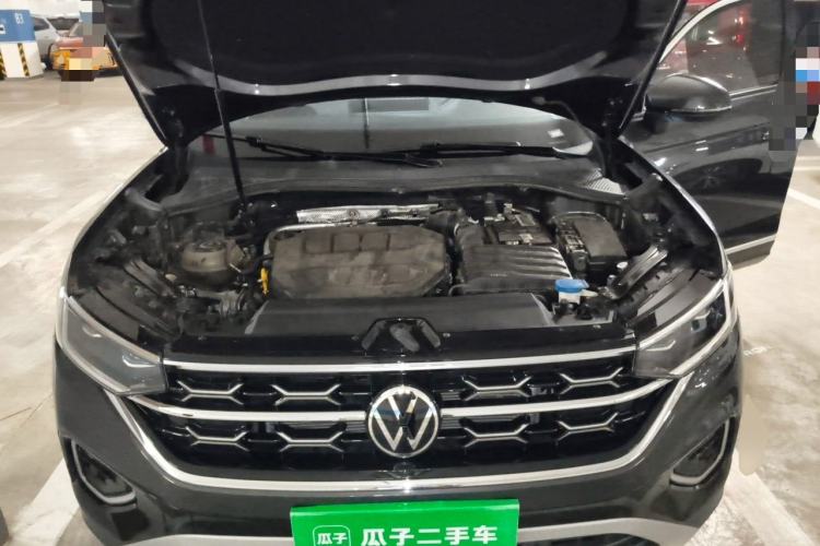 Used Volkswagen Tayron 2023 330TSI Two-Wheel-Drive Luxury Plus Advanced Version Engine Bay