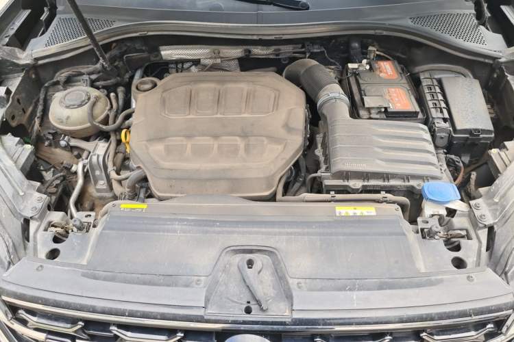 Used Volkswagen Tayron 2023 380TSI Four-Wheel Drive R-Line Pro Smart Edition Engine Bay