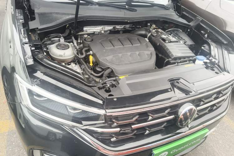 Used Volkswagen Tayron 2023 330TSI Two-Wheel-Drive R-Line High-Energy Version Engine Bay