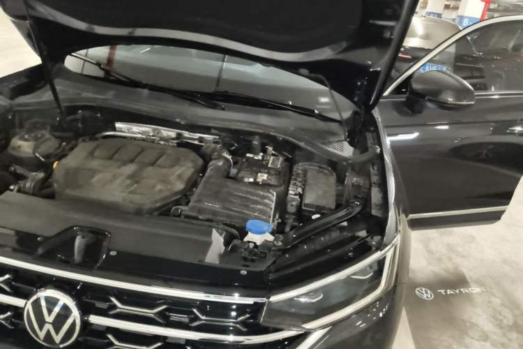 Used Volkswagen Tayron 2023 330TSI Two-Wheel-Drive Luxury Plus Advanced Version Engine Bay Left