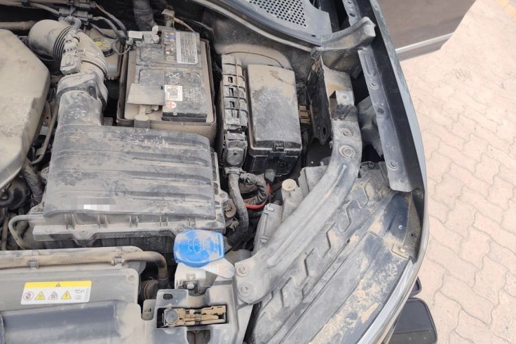 Used Volkswagen Tayron 2023 330TSI Two-Wheel-Drive Luxury Plus Advanced Version Engine Bay Left