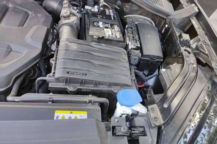 Used Volkswagen Tayron 2023 330TSI Two-Wheel-Drive R-Line High-Energy Version Engine Bay Left