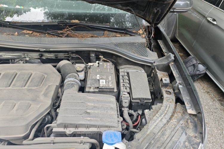Used Volkswagen Tayron 2023 Revised Version 380TSI All-Wheel Drive R-Line High-Energy Edition Engine Bay Left