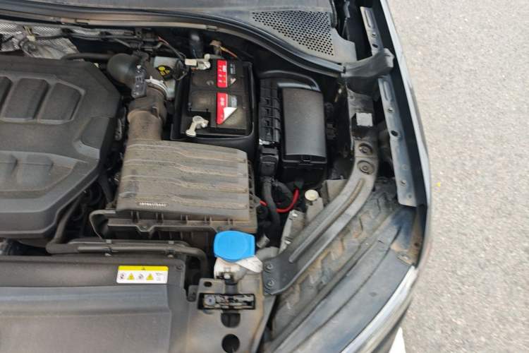 Used Volkswagen Tayron 2023 330TSI Two-Wheel-Drive Luxury Plus Advanced Version Engine Bay Left