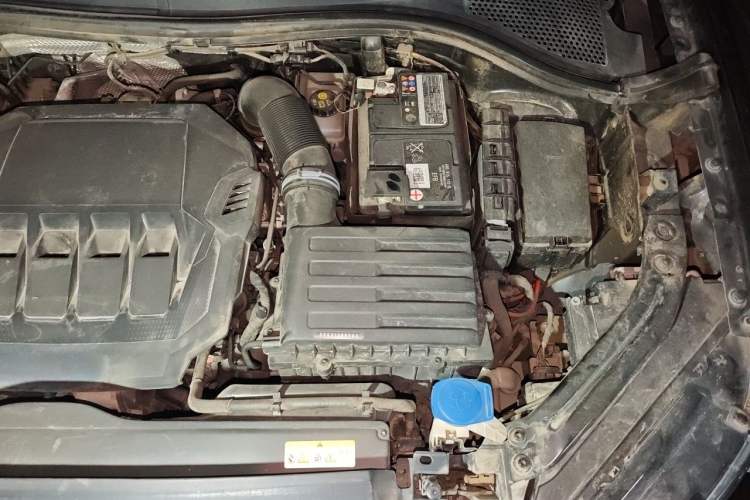 Used Volkswagen Tayron 2023 380TSI Four-Wheel Drive R-Line Pro Smart Edition Engine Bay Left