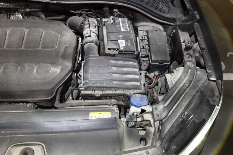 Used Volkswagen Tayron 2023 330TSI Two-Wheel-Drive R-Line High-Energy Version Engine Bay Left