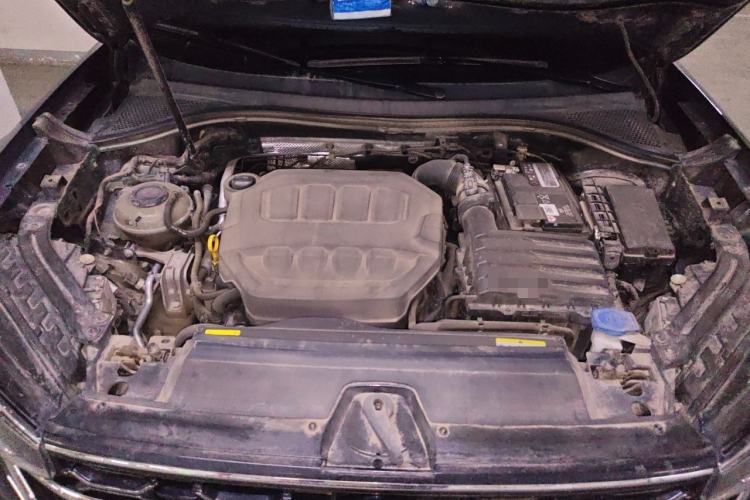 Used Volkswagen Tayron 2023 330TSI Two-Wheel-Drive Luxury Plus Advanced Version Engine Bay
