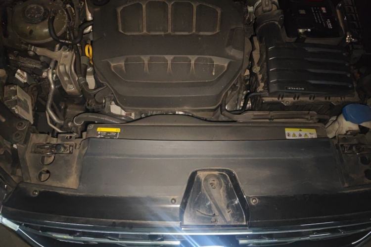 Used Volkswagen Tayron 2023 330TSI Two-Wheel-Drive Luxury Plus Advanced Version Engine Bay