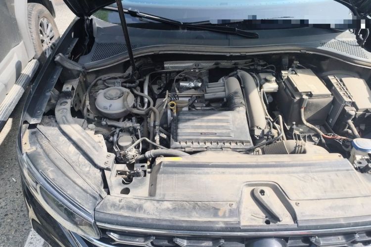 Used Volkswagen Tayron 2023 280TSI Two-Wheel-Drive Luxury Plus Advanced Version Engine Bay Right