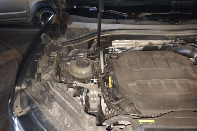 Used Volkswagen Tayron 2023 330TSI Two-Wheel-Drive Luxury Plus Advanced Version Engine Bay Right