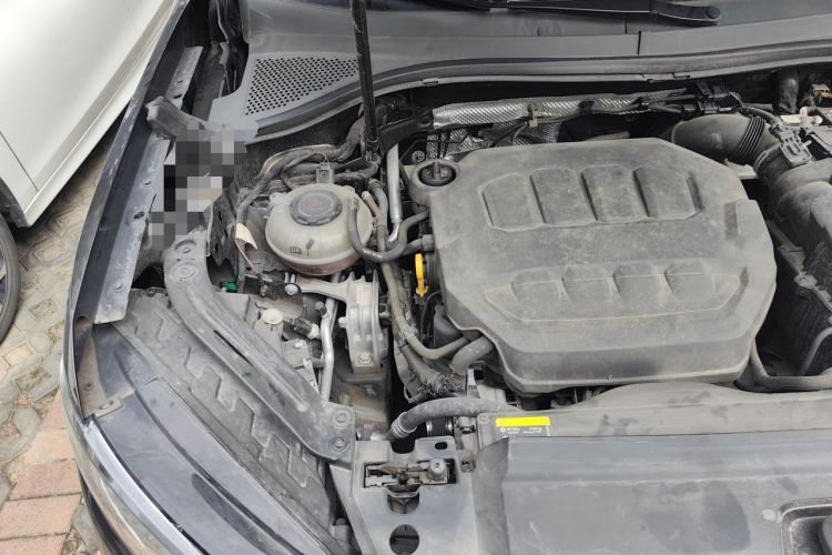 Used Volkswagen Tayron 2023 330TSI Two-Wheel-Drive Luxury Plus Advanced Version Engine Bay Right