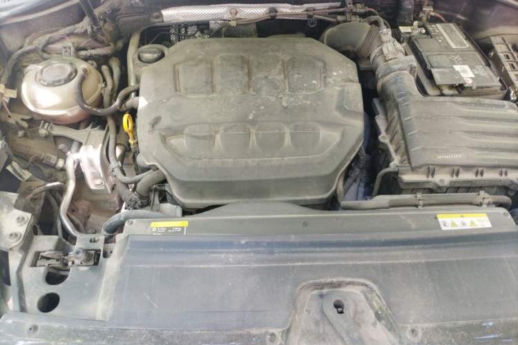 Used Volkswagen Tayron 2023 330TSI Two-Wheel-Drive R-Line High-Energy Version Engine Bay