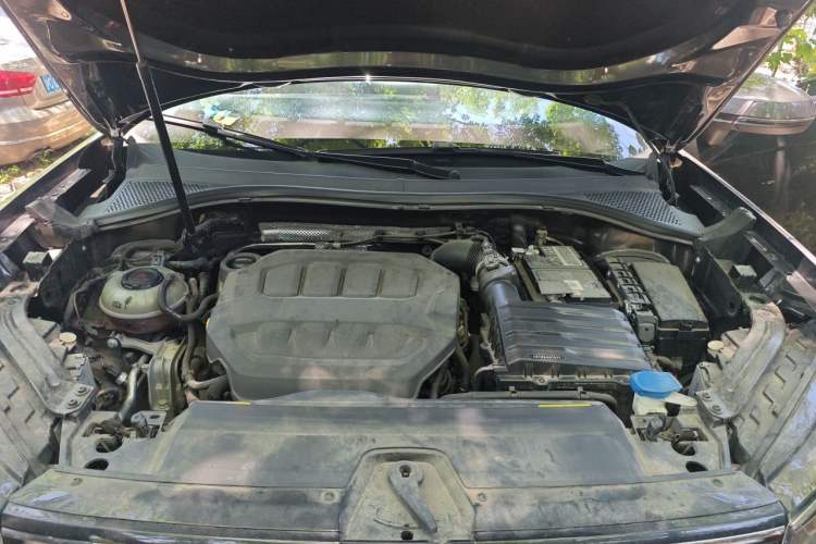 Used Volkswagen Tayron 2023 330TSI Two-Wheel-Drive Luxury Plus Advanced Version Engine Bay
