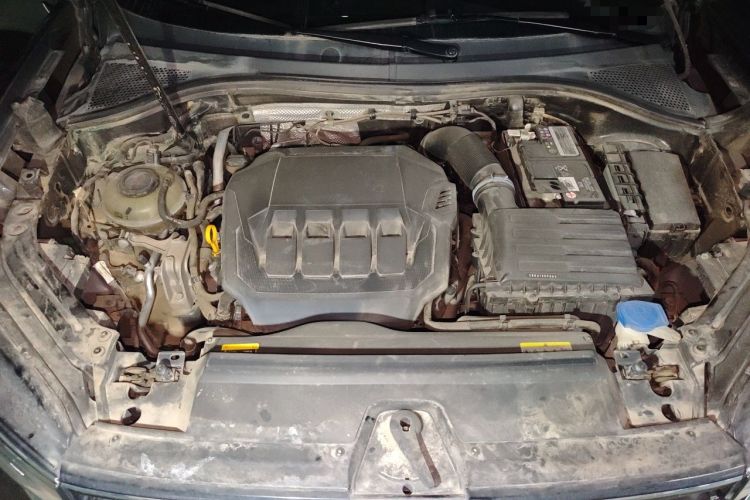 Used Volkswagen Tayron 2023 380TSI Four-Wheel Drive R-Line Pro Smart Edition Engine Bay