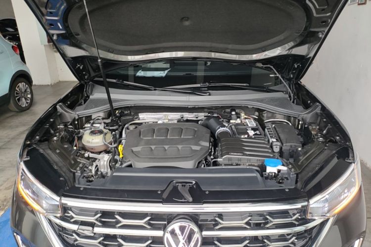 Used Volkswagen Tayron 2023 Revised Version 380TSI All-Wheel Drive R-Line High-Energy Edition Engine Bay