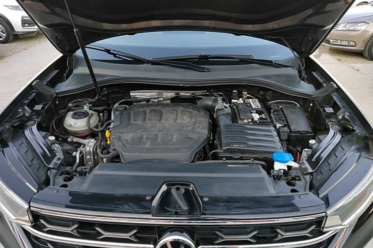 Used Volkswagen Tayron 2023 330TSI Two-Wheel-Drive Luxury Plus Advanced Version Engine Bay
