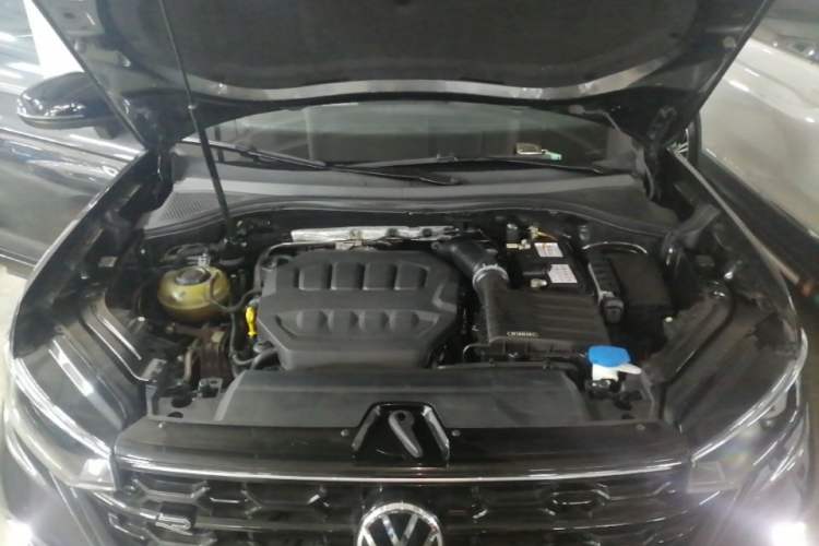 Used Volkswagen Tayron 2023 Revised Version 380TSI All-Wheel Drive R-Line High-Energy Edition Engine Bay