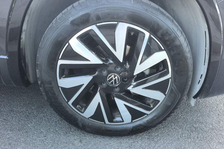 Used Volkswagen Tayron 2023 330TSI Two-Wheel-Drive R-Line High-Energy Version Exterior 3