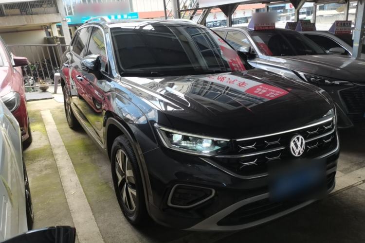 Used Volkswagen Tayron 2023 330TSI Two-Wheel-Drive Luxury Plus Advanced Version Front Right 45 Deg