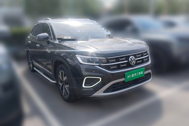 Used Volkswagen Tayron 2023 330TSI Two-Wheel-Drive Luxury Plus Advanced Version Front Right 45 Deg