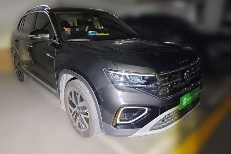 Used Volkswagen Tayron 2023 330TSI Two-Wheel-Drive Luxury Plus Advanced Version Front Right 45 Deg